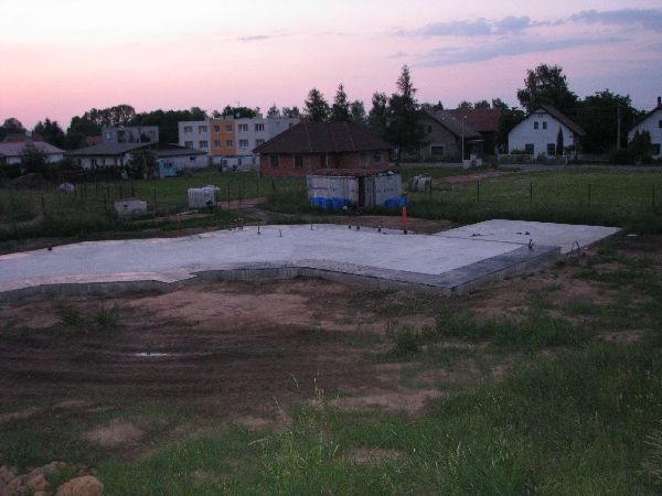 natírání penetrem.jpg
